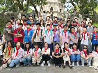 【凌霄新闻台】墨香盈室育芳华 书香班级绽光彩 喜讯：我校六（8）班获评吴中区“书香之班”称号