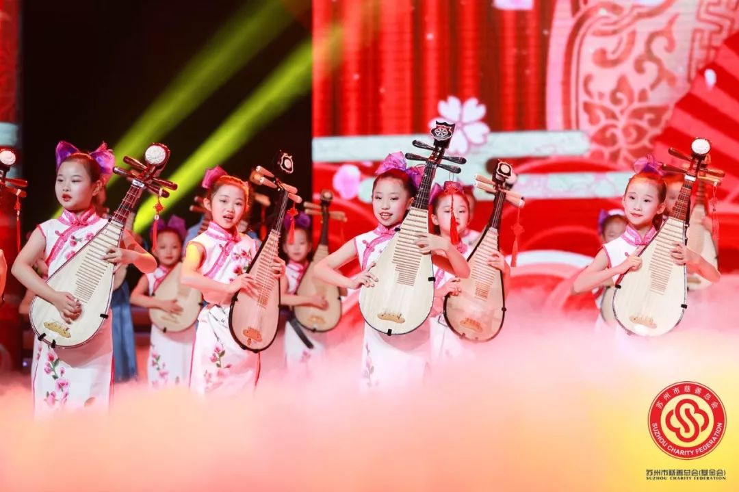 评弹娃与名家同台  热心慈善齐助力