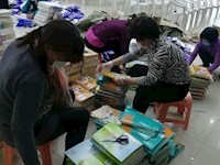 暖心速递 “疫”路书香