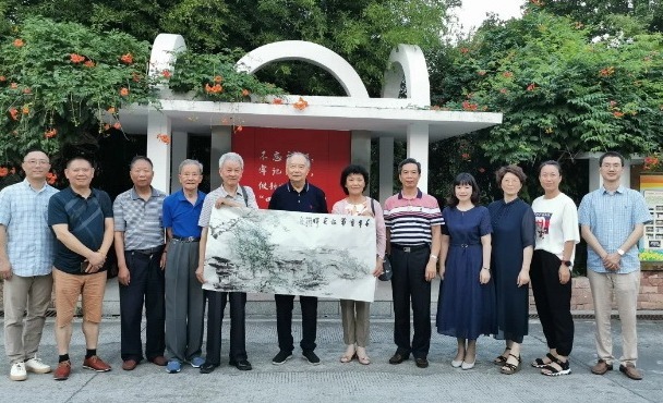 【凌霄新闻台】传承红色金典·描绘时代新貌