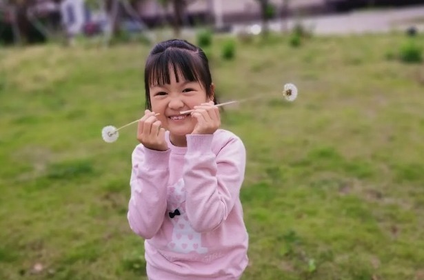 【凌霄好少年】2021第十四期 落笔有韵，唱响童年赞歌