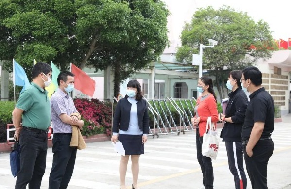 【凌霄新闻台】防疫从严 全力以“复”