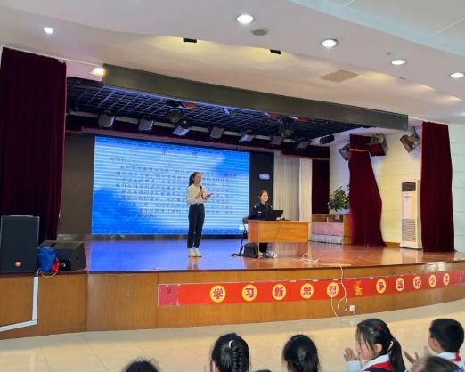 【凌霄新闻台】交通安全伴我行，文明出行促成长