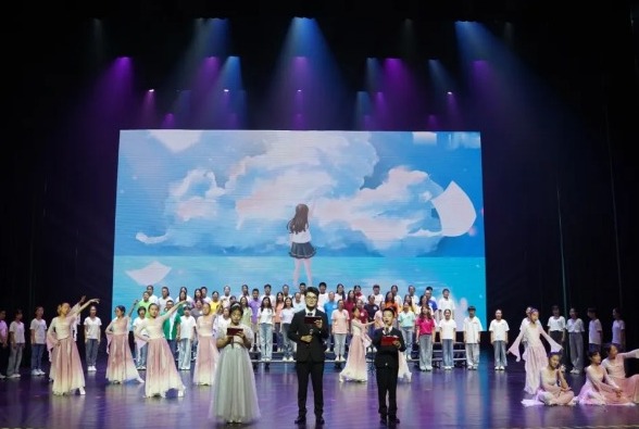 【凌霄新闻台】宝小少年踏歌行 凌霄花开赴未来——宝带实验小学2025届六年级毕业典礼温情落幕