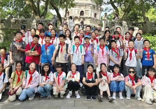 【凌霄新闻台】墨香盈室育芳华 书香班级绽光彩 喜讯：我校六（8）班获评吴中区“书香之班”称号