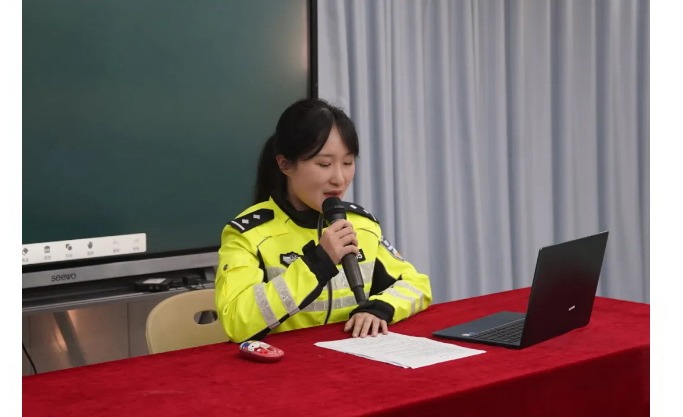 【凌霄新闻台】交通安全进校园，守护平安成长路——三年级“情系宝带”德育实践活动纪实