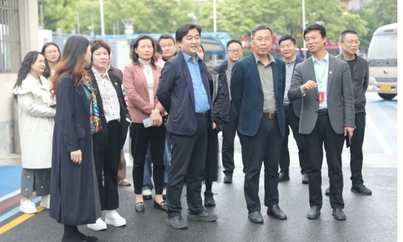 【凌霄新闻台】吴中区人大常委会领导莅临宝小调研考察