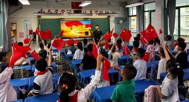 【凌霄新闻台】童心颂祖国，献礼贺华诞——宝带实验小学开展2026年国庆系列主题活动